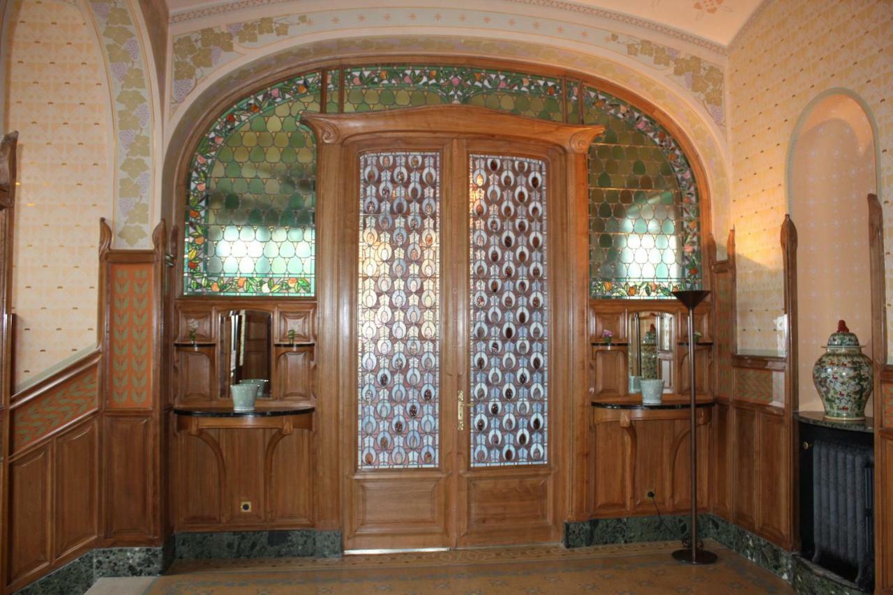 Bedinreims "Burgundy Bottle": Spacious 4-Bedroom Apartment with Free Parking Exterior photo